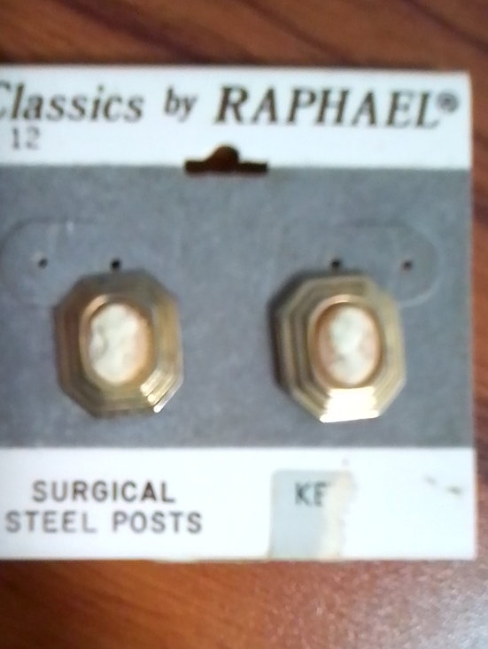 Classics by Raphael Jewelry - Classics by RAPHAEL Gold and Ivory Octagonal Cameo Earrings